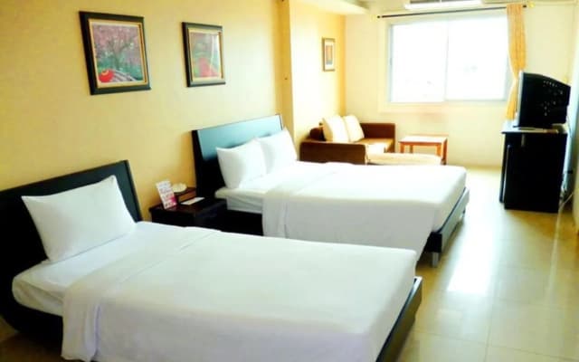 Centric Place Hotel - photo 5