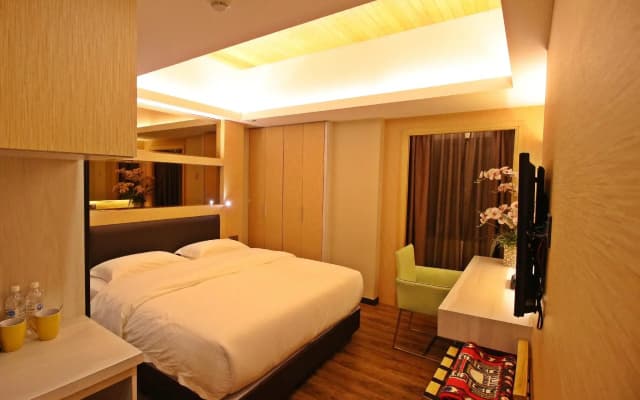 JC Mark Hotel - photo 2