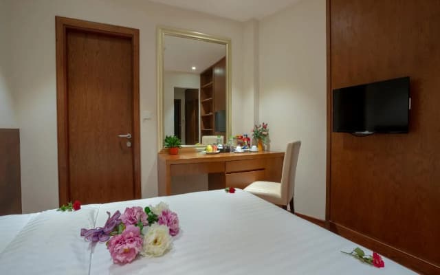 My Hotel Universal Hanoi - photo 2