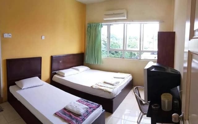 Hotel Tanjong - photo 4