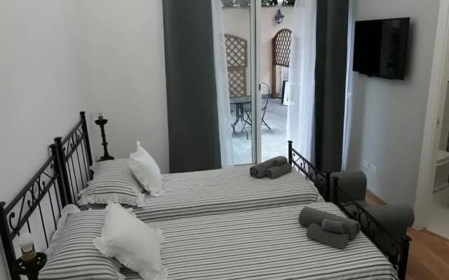 la piazzetta delle regine - photo 2
