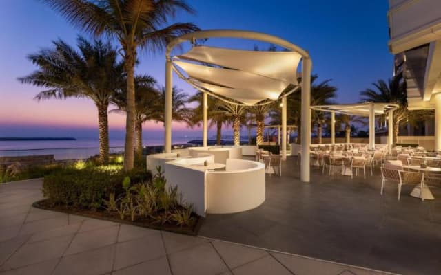 Hotel voco Muscat Al Mouj by IHG - photo 2