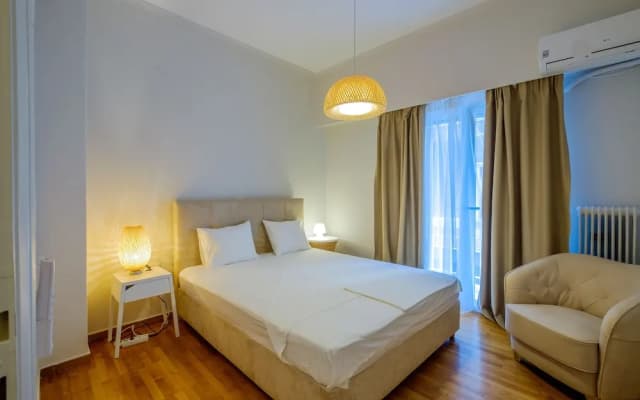 Olala Kolonaki Chic & Spacious 3BR Flat w/ balcony - photo 4