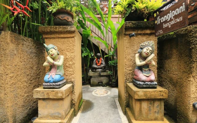 Frangipani Bungalow - photo 2
