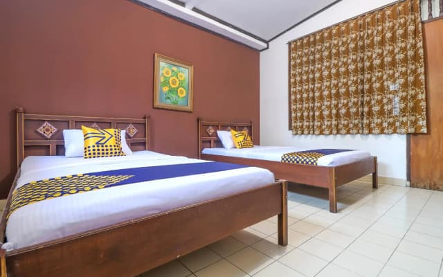 OYO 1927 Hotel Candra Adigraha - photo 4