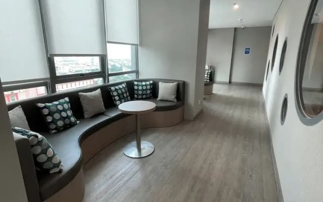 Staycation Jakarta Holland Village - photo 5
