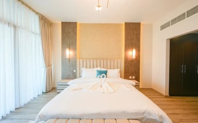 Yogi-Luxury 1BR Apartment with Panoramic Views - photo 4
