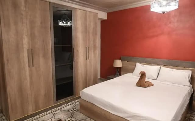Eileen Hotel - photo 3