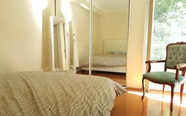 Furnished 2 Bedroom By Harbourside - photo 2
