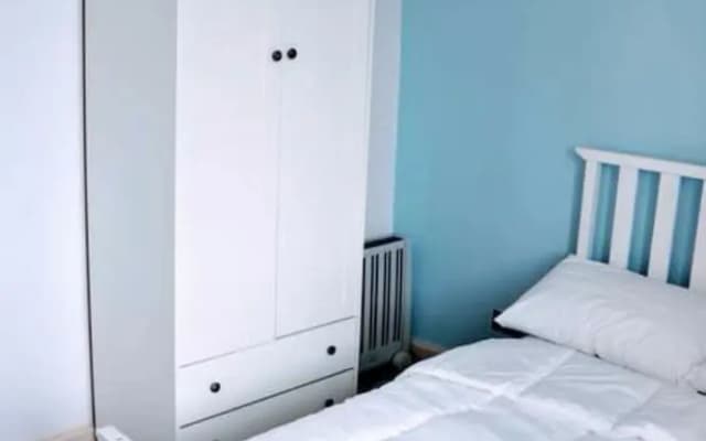 2 Bedroom Central Apartment - photo 5