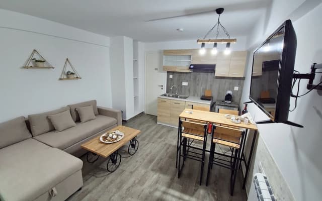 Helen's Place - photo 2