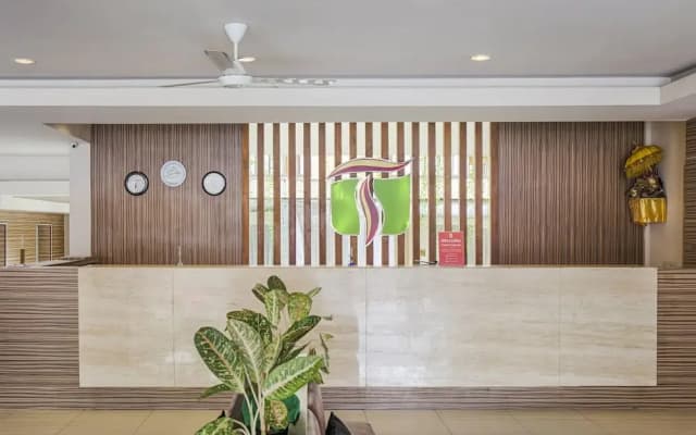 ZEN Rooms Kartika Plaza - photo 2