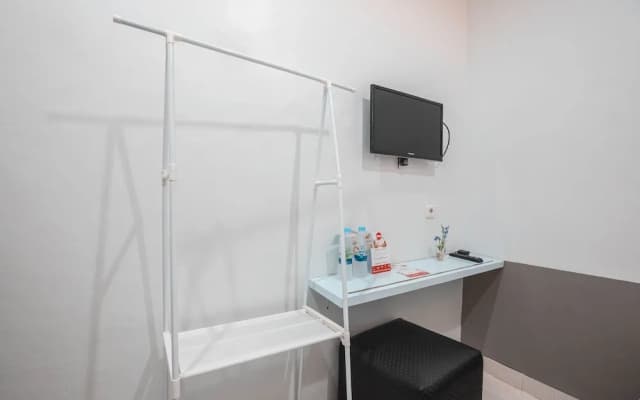 OYO 1070 Kuningan Residence - photo 3