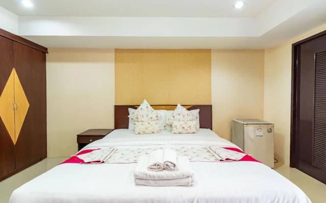 Grannylla Residence Charoenkrung - photo 4