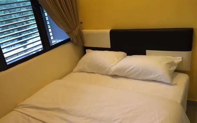 Sri Maluri Hotel - photo 4