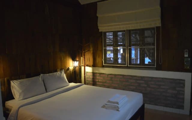 Baan Thai Homestay by bGb Villas - Hostel - photo 3