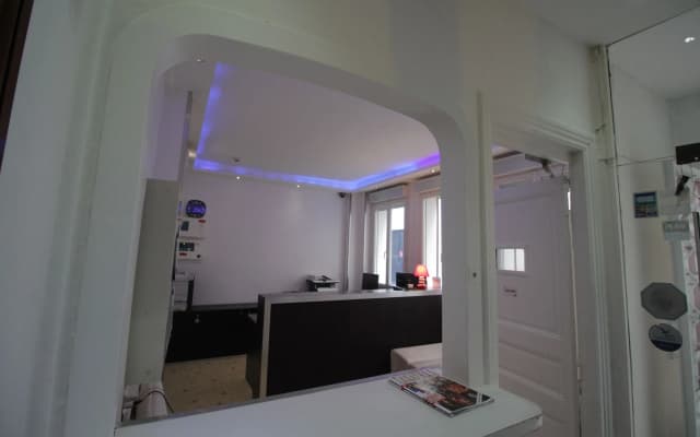 Modern's Hotel - photo 5