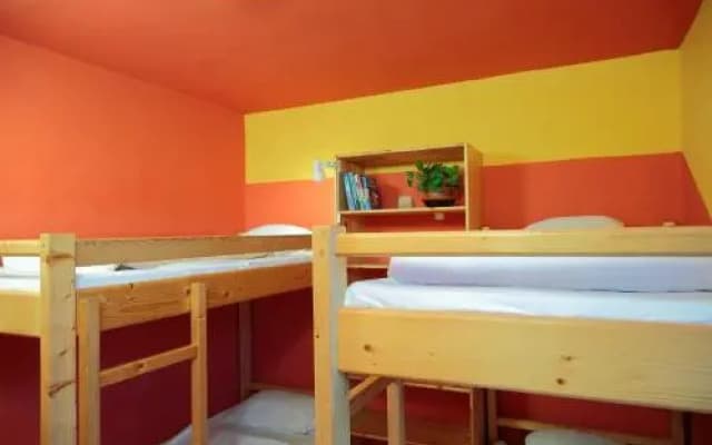 Grand Hostel Budapest - photo 4