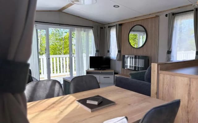 Linwater Caravan Park - photo 2