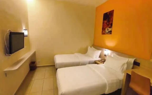 Kluang Riverview Hotel - photo 5