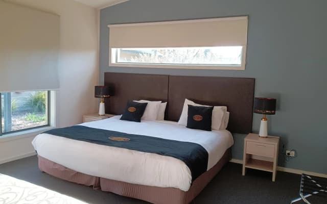 Quality Hotel Point Cook - photo 3