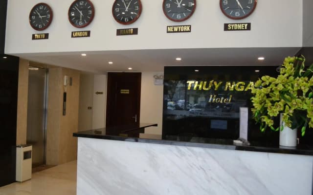 Thuy Nga Hotel Halong - photo 2