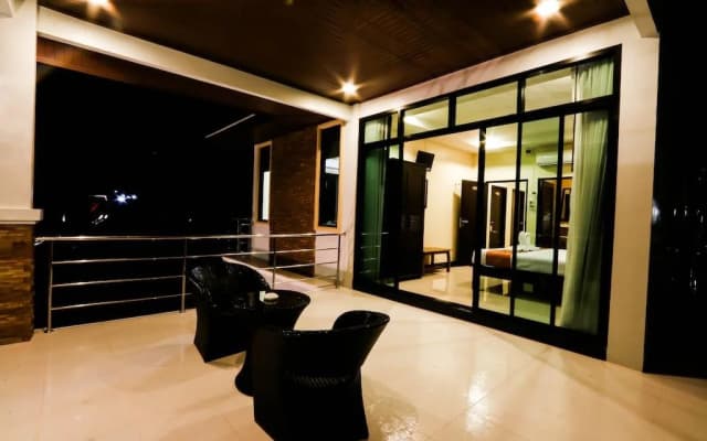 The Rich House - photo 2