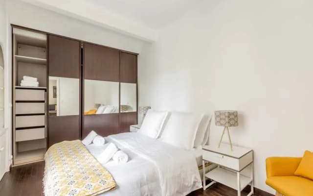 Beautiful Apartment for 4 People in the 15th - photo 4