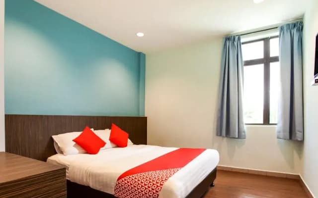 Space Hotel by OYO Rooms - photo 5
