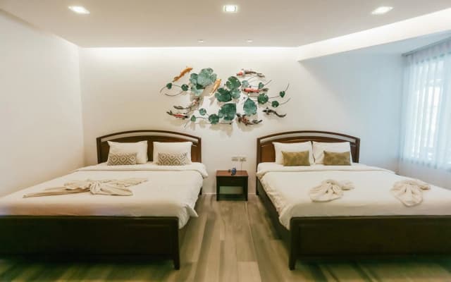 Phranang Place Hotel - photo 2