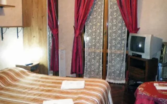 BedBreakfast Rome Nice Room - photo 3