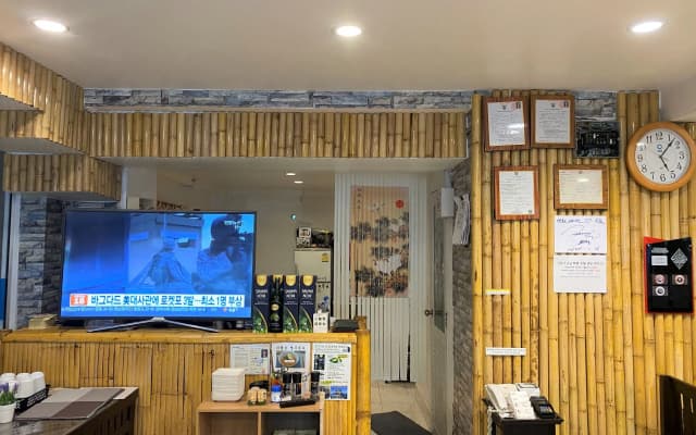 Som Guesthouse - photo 2
