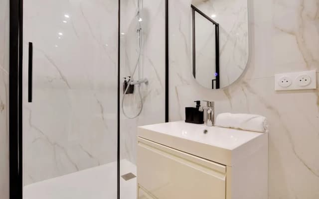 Charming Apt - AC - 2br/6p - Near Bastille - photo 4