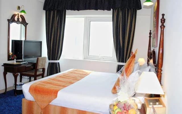 Ramee Guestline Hotel - photo 4