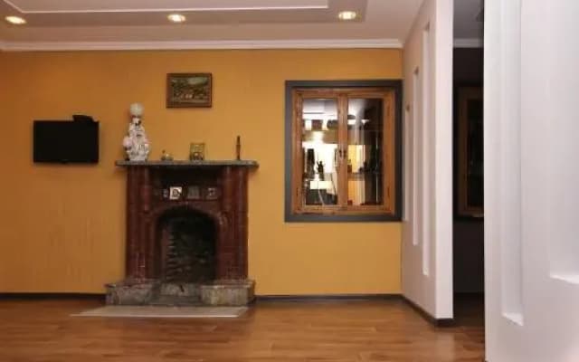 Hotel 7 Rooms - photo 2