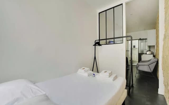 Authentic Studio - 2P - Canal St Martin - photo 3