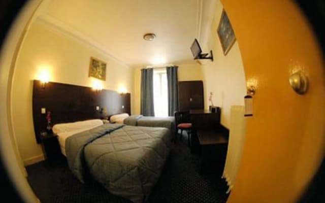 Hotel La Vieille France - photo 3