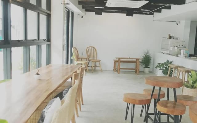 Stay Here Hostel - photo 5