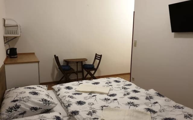 Guest House Orczy Park - photo 2