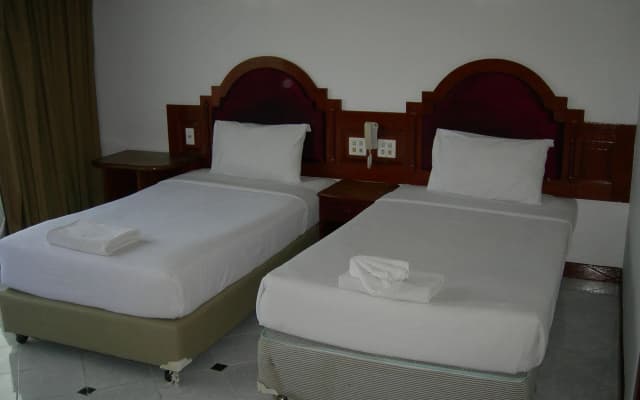 Hack Patong Beach Hotel - photo 3