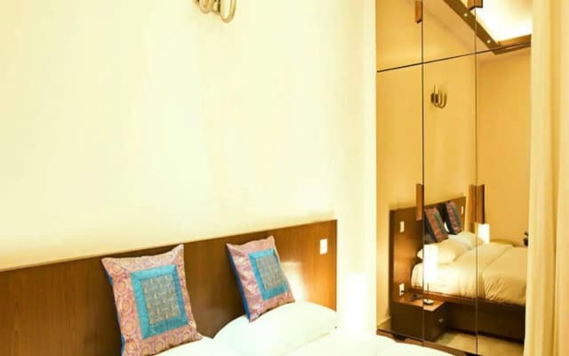 Evergreen Suites Defence Colony - photo 4