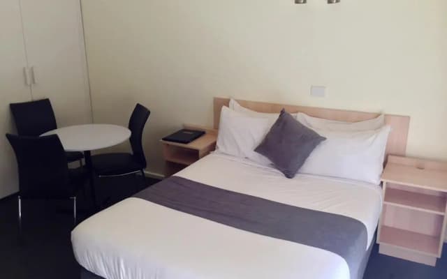 George Powlett Apartments - photo 2