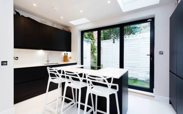 Clean Lines In Parsons Green - photo 2