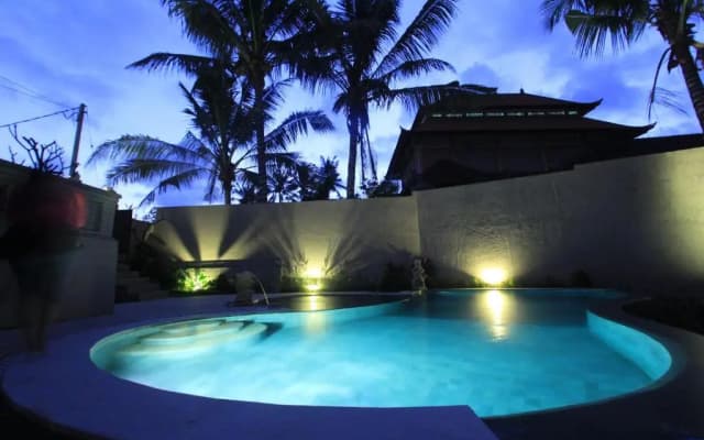 Mahanadewi Villa - photo 2