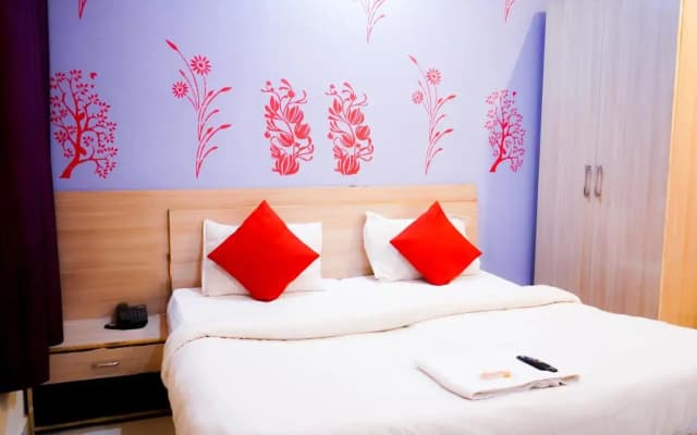 Hotel Rose Residency - Near Sector 9 Metro Station by Roomshala 002 - photo 2