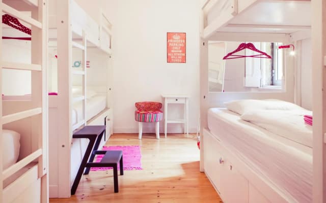 Lisbon Chillout Hostel - photo 2
