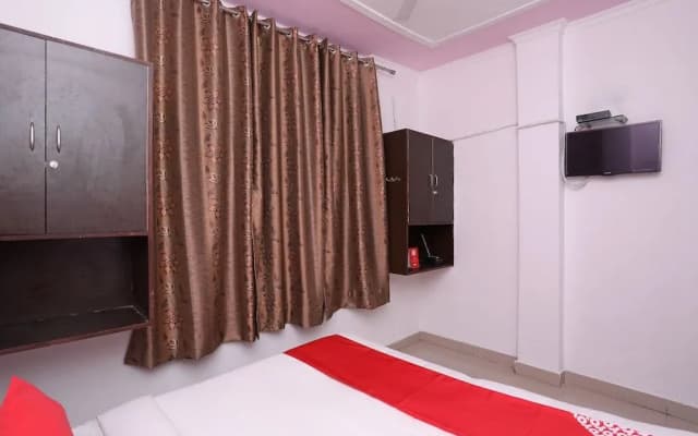 Oyo 38776 Dev Residency - photo 2
