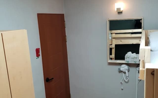 YOUNG STAY - Hostel - photo 5