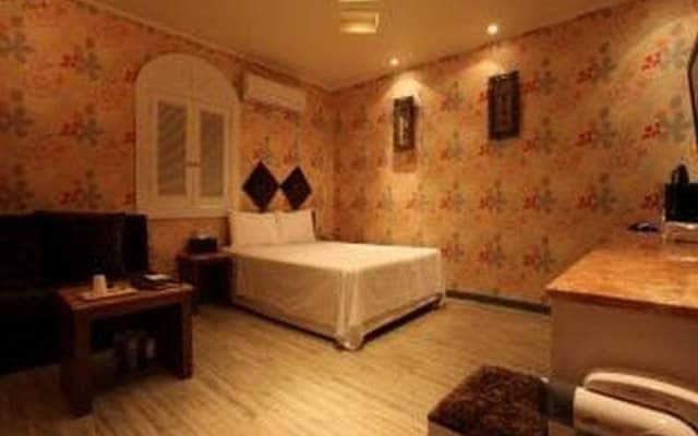 R Hotel - photo 5