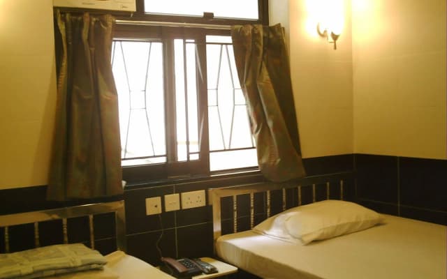 Apple Hostel - photo 3
